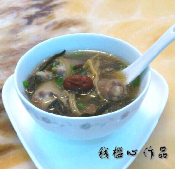 茶树菇猪尾巴汤做法