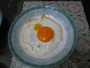 生煎单面鸡蛋做法