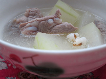 冬瓜薏米排骨汤做法