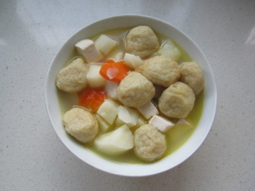 山药豆腐鱼丸汤做法