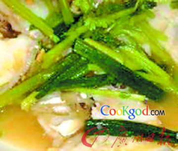 唐芹草菇茸煮海鲈做法