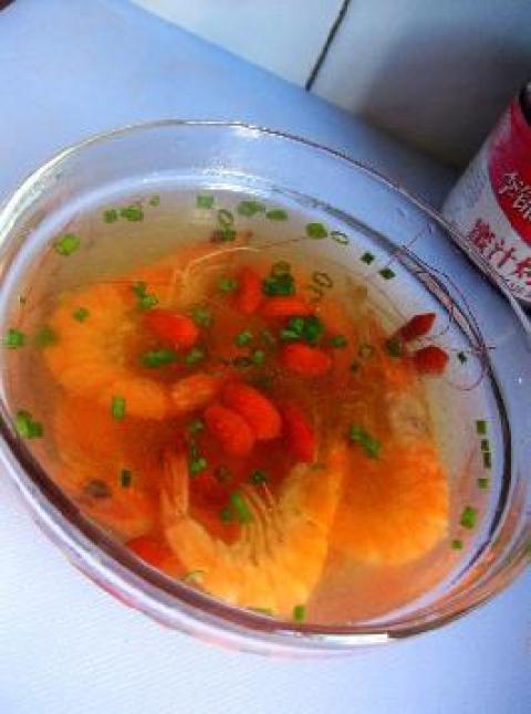 枸杞鲜虾汤做法