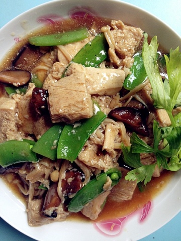 冻豆腐焖金针菇做法
