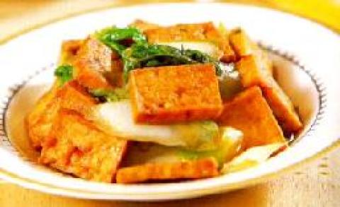 油豆腐炒小白菜做法