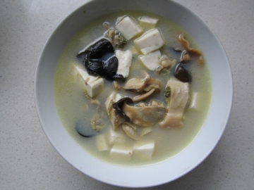 河蚌豆腐汤做法