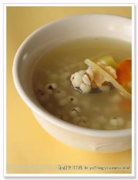 芸香薏米排毒养颜汤做法