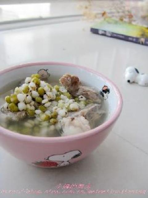 绿豆薏米沙骨汤做法