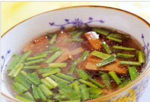 韭菜猪血汤做法
