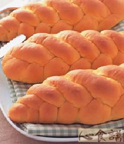 红萝卜辫子面包做法