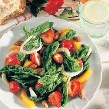 草莓菠菜沙拉做法