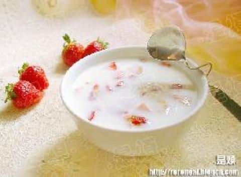 草莓酸奶做法