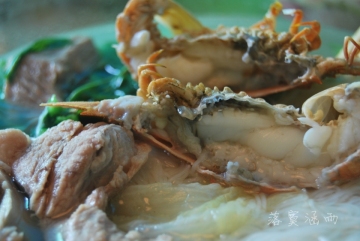 虾蛄排 骨汤索面做法
