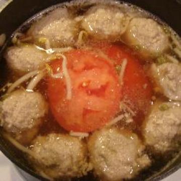 番茄豆芽肉丸汤做法