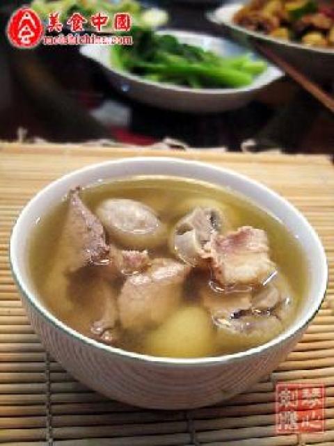 口蘑猪肝排骨汤做法