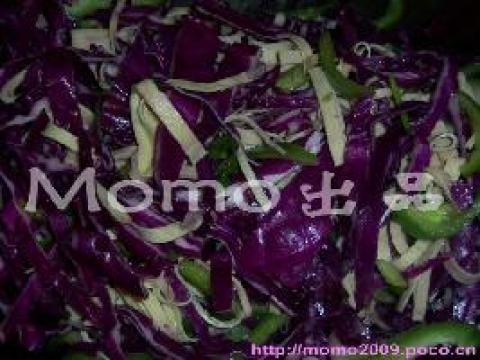 紫椰菜青椒腐皮丝做法