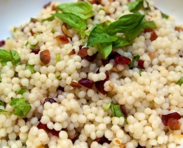 Cranberry and Almond Couscous Salad做法
