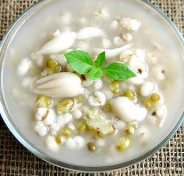 绿豆薏米百合汤做法