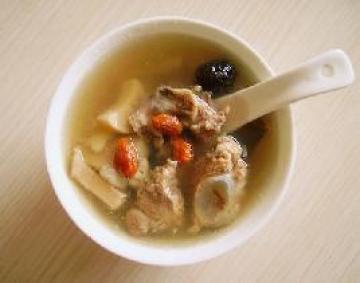 杏鲍菇脊骨汤做法