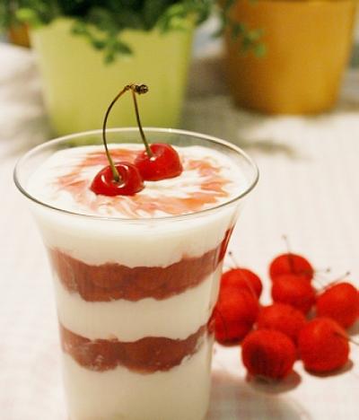 简单美味樱桃果肉酸奶做法
