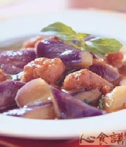 咸酥鸡焖紫茄做法