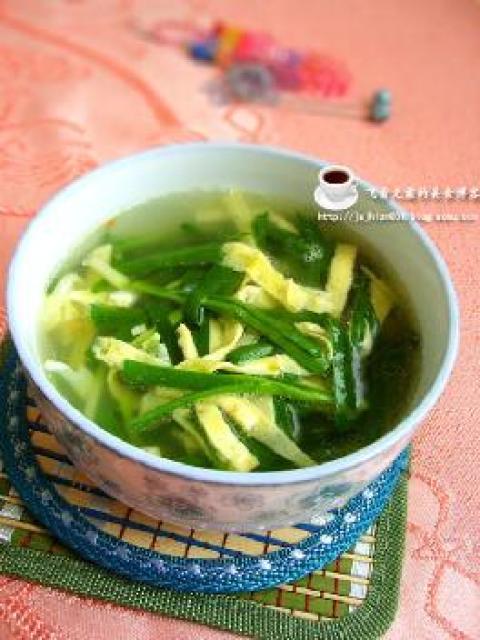 韭菜蛋皮汤做法