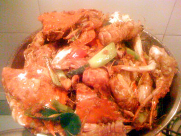 姜葱炒濑尿虾和海蟹做法