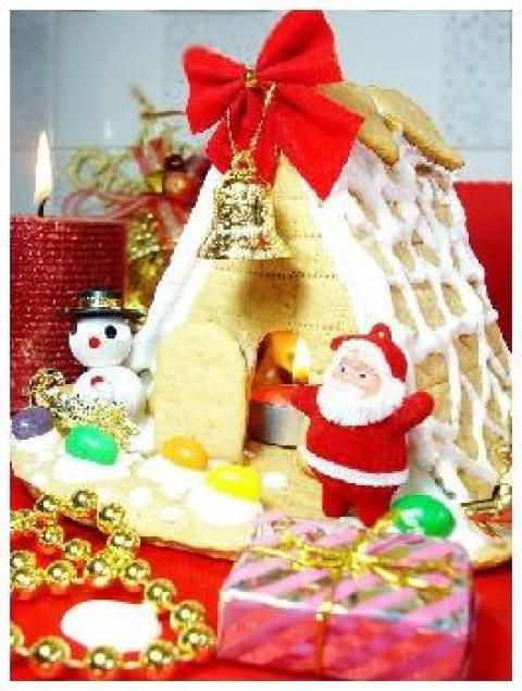 圣诞梦幻姜饼屋做法
