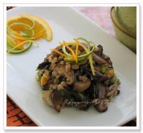蘑菇香菜烩杂粮饭做法
