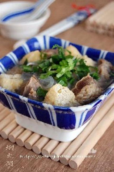 油豆腐粉丝牛腩汤做法