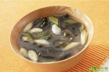 海带豆芽排骨汤做法