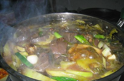 酸菜白肉火锅做法