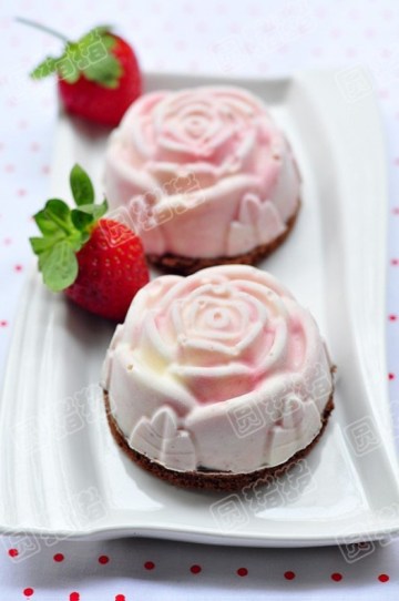 草莓芝士蛋糕做法