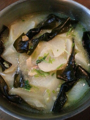 萝卜海带虾干瑶柱汤做法