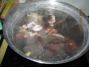 鱼头黑豆汤做法