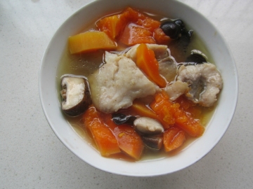 木瓜香菇鱼片汤做法