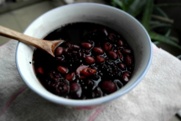 黑米薏仁红豆粥做法