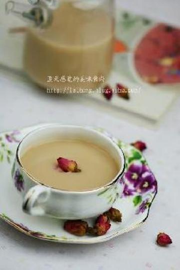 玫瑰香芋奶茶做法