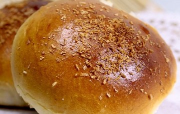 椰香豆沙面包做法
