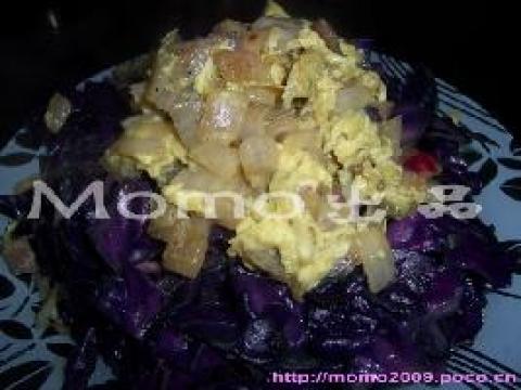 紫椰菜洋葱蛋做法