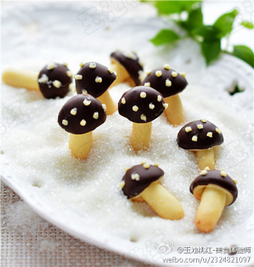 巧克力蘑菇饼干做法