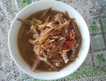 黄花菜（干货）肉丝汤做法