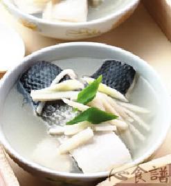 酸笋丝鱼汤做法