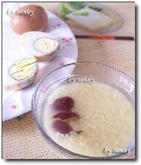 红枣小米粥vs茶叶蛋做法