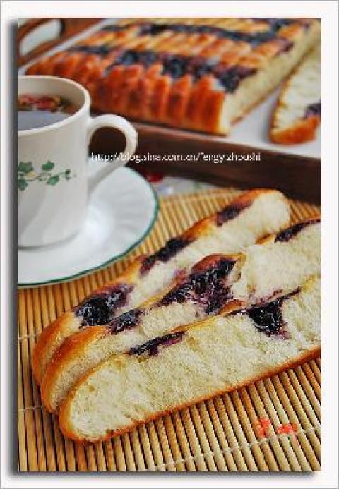 蓝莓果酱面包做法