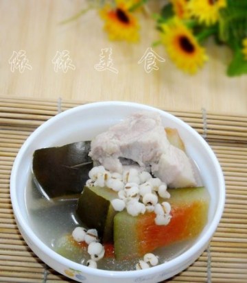 西瓜皮生熟薏米猪踭汤做法