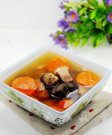 胡萝卜香菇瘦肉汤做法