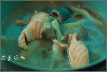 凤尾菇三文鱼汤做法