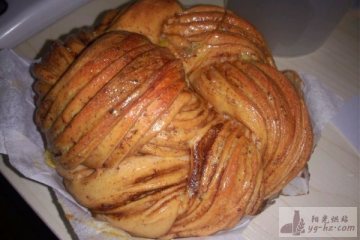 肉桂红糖花式面包做法