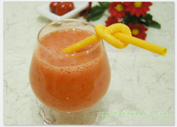 补充维C的果汁饮品--圣女果芒果果汁做法