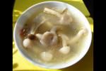 小吃 鲜茶树菇鸡汤